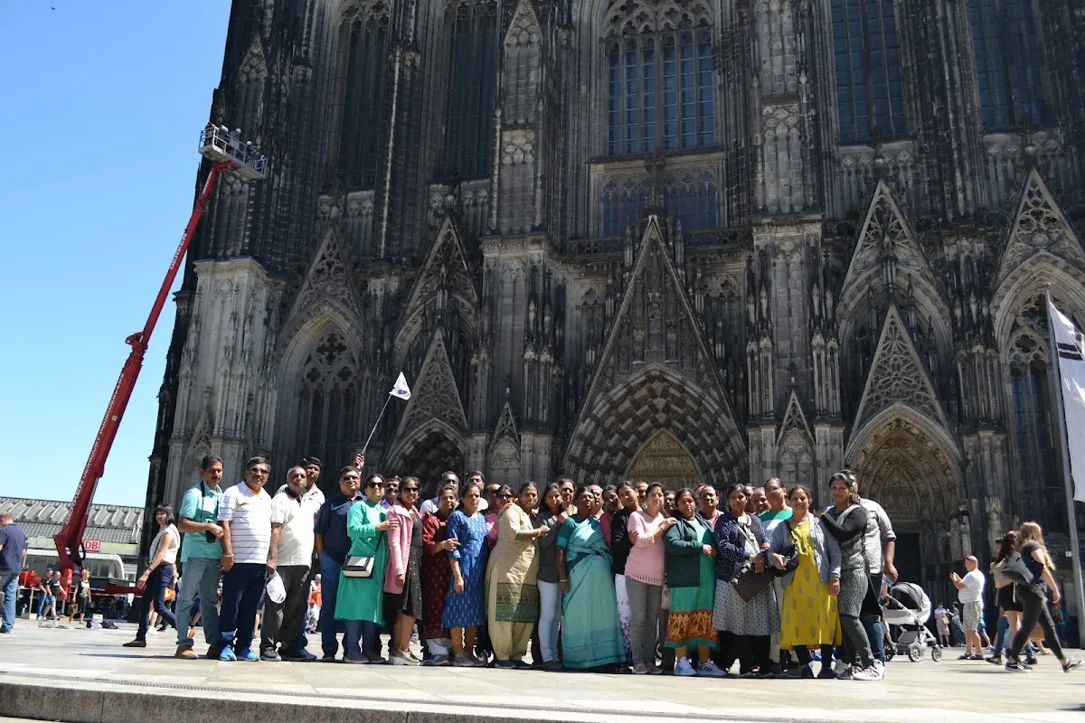 Oyster Holidays group at Cologne Cathedral, Germany